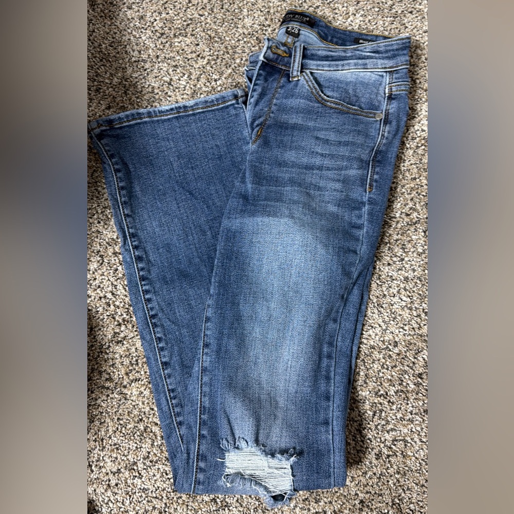 Judy Blue Distressed Boot Cut Jeans in Blue